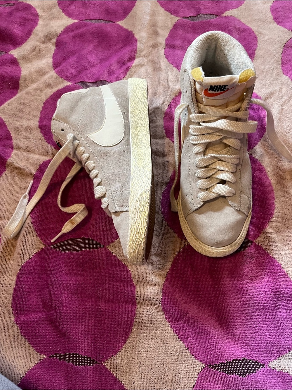 Nike Blazer Mid '77 Vintage High Top Sneakers in Light Bone Alabaster - Picture 5 of 15